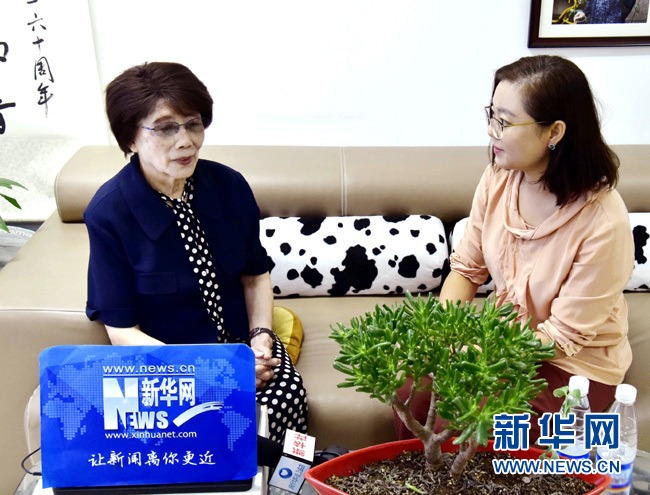 電波永不消逝，隨著時代發(fā)展傳播可能會有多種形式，年輕播音員要不忘初心，在如今優(yōu)越條件下更應砥礪自己。