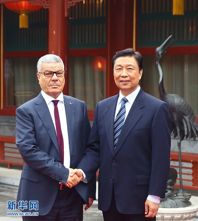 4月6日，國家副主席李源潮在北京會見由總書記薩伊達尼率領(lǐng)的阿爾及利亞民族解放陣線黨代表團。 新華社記者 丁海濤 攝