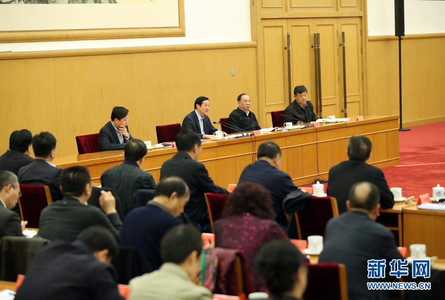 3月23日，治國(guó)理政論壇“‘四個(gè)全面’戰(zhàn)略布局系列理論研討會(huì)”首場(chǎng)研討會(huì)在北京召開，中共中央政治局委員、中央書記處書記、中宣部部長(zhǎng)劉奇葆出席會(huì)議并講話。新華社記者 劉衛(wèi)兵 攝
