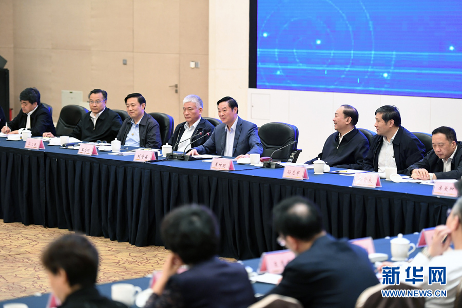 5月11日，中宣部在深圳召開深化文化體制改革座談會(huì)。中共中央政治局委員、中央書記處書記、中宣部部長(zhǎng)劉奇葆出席會(huì)議并講話。 新華社記者張領(lǐng) 攝