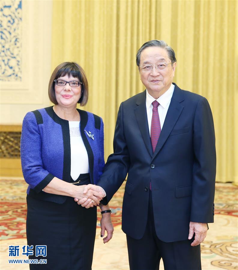 11月27日，全國政協(xié)主席俞正聲在北京會見塞爾維亞國民議會議長戈伊科維奇。新華社記者 姚大偉 攝