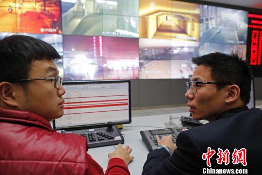 寒潮來襲上海加大對流浪、乞討等人員救助力度