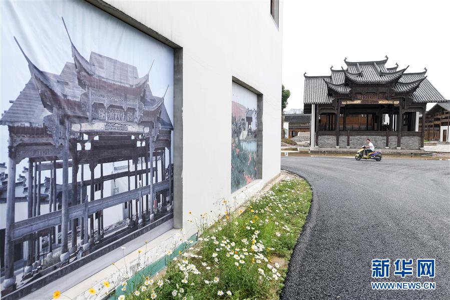 （新華全媒頭條·搶救古民居·圖文互動(dòng)）（5）當(dāng)古民居遇上城鎮(zhèn)化，如何留住鄉(xiāng)愁？