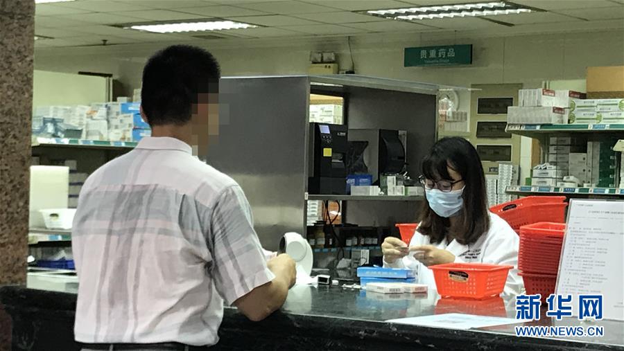 （新華全媒頭條·圖文互動）（1）抗癌藥，不只是降價這一件事——一粒藥的困境如何破解？