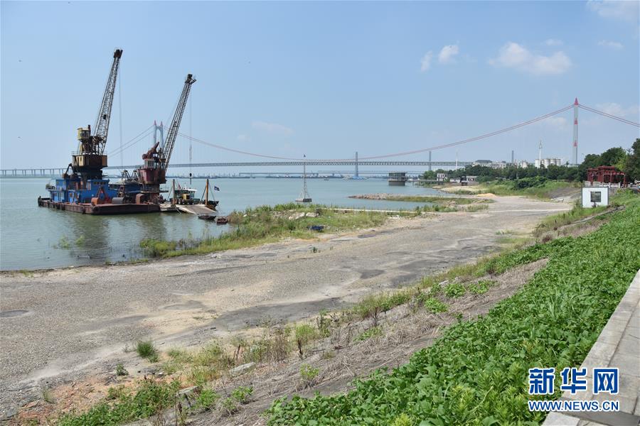 （大江奔流——來自長江經(jīng)濟帶的報道·圖文互動）（2）登岳陽樓，又見“浩浩湯湯”