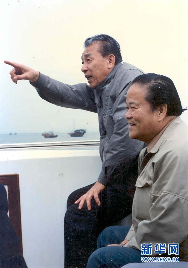 （新華全媒頭條·圖文互動）（3）在時(shí)代大潮中書寫時(shí)代傳奇——致敬百名改革先鋒 