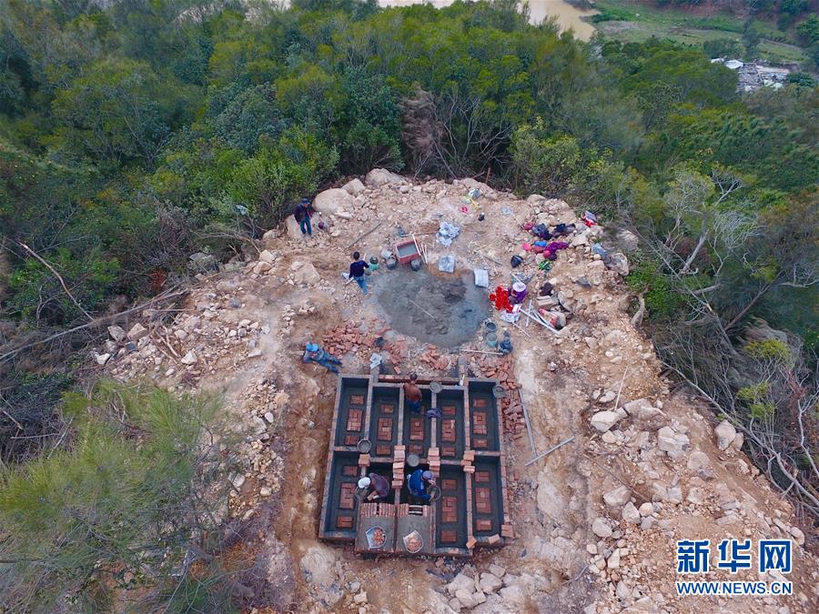 （新華視點(diǎn)·圖文互動(dòng)）（2）福州沿海：密林深處、水庫旁邊，大片豪華活人墓偷偷建造……