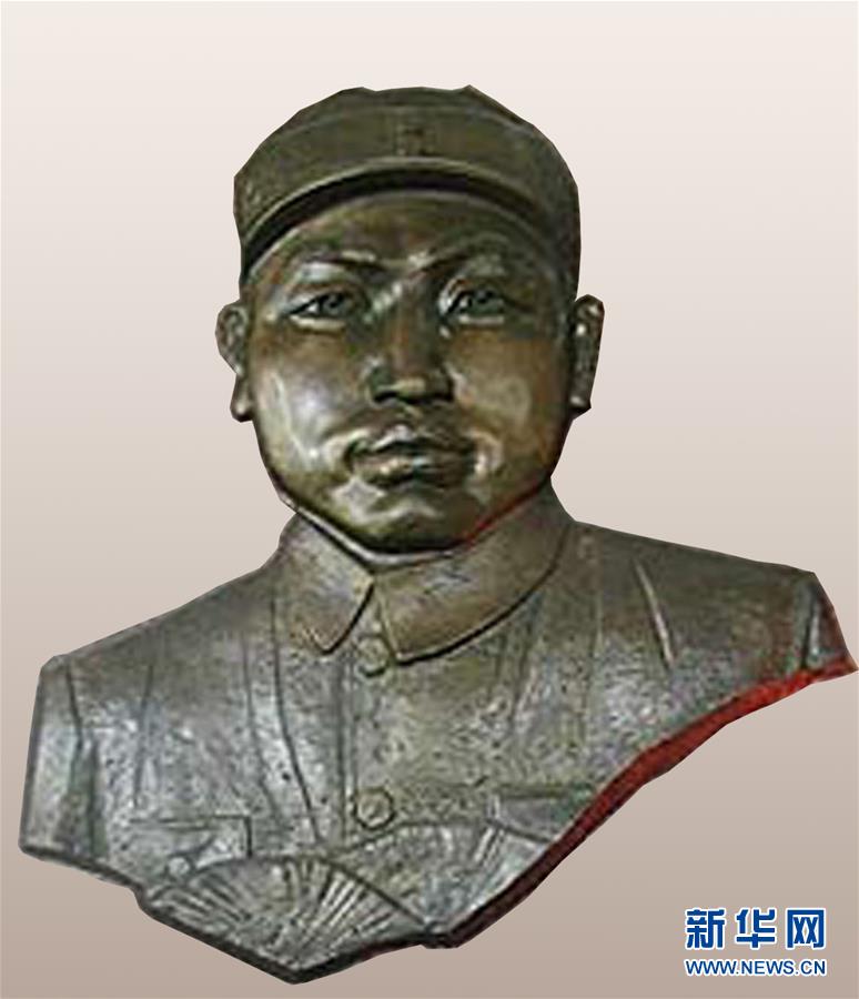 （為了民族復(fù)興·英雄烈士譜·圖文互動(dòng)）張?jiān)獕郏汉笄趹?zhàn)線(xiàn)立奇功