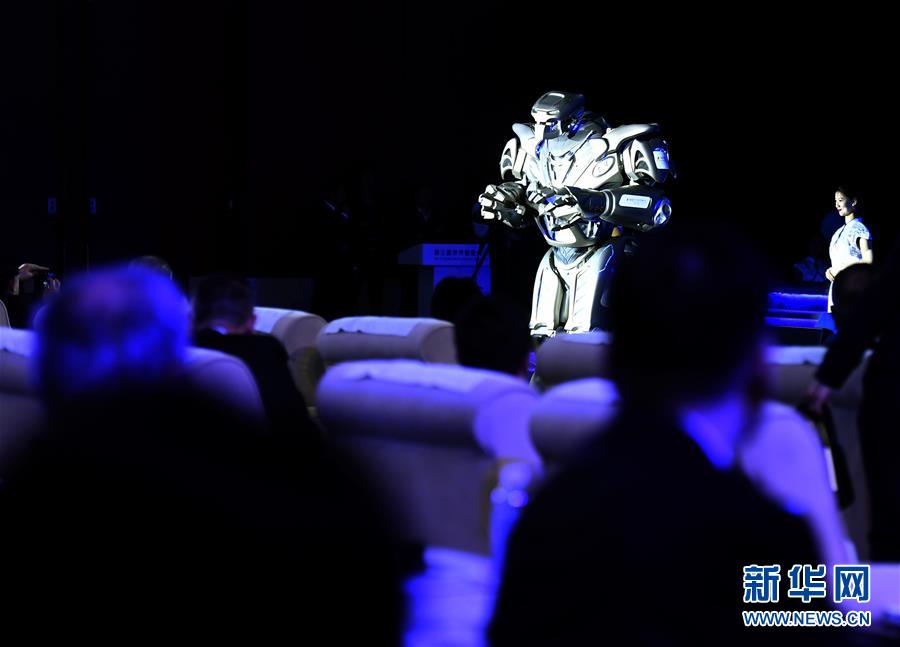（新華全媒頭條·圖文互動）（1）擁抱智能新時代：世界智能大會釋放了哪些新信號？
