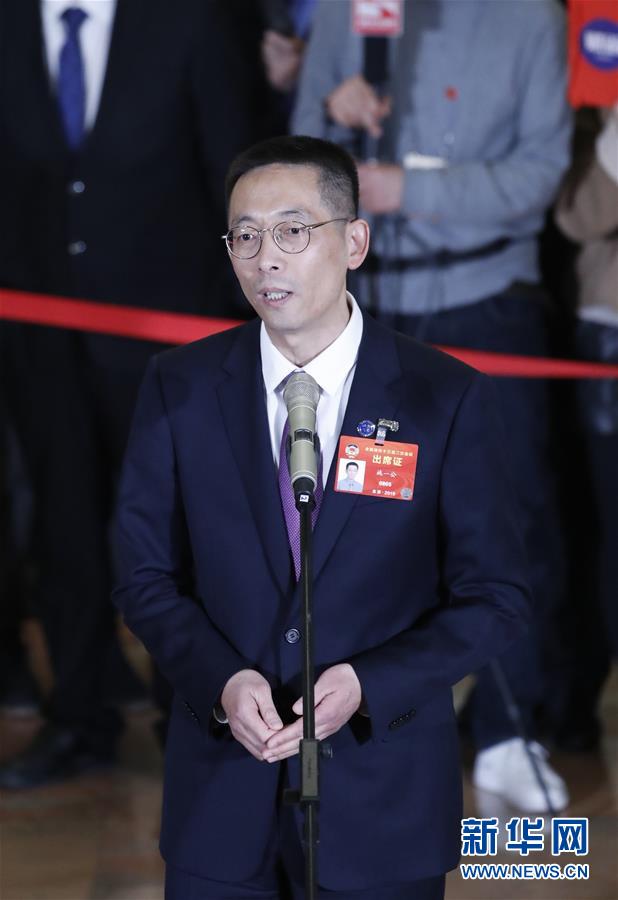 （兩會(huì)·面對(duì)面）（11）全國政協(xié)委員接受采訪