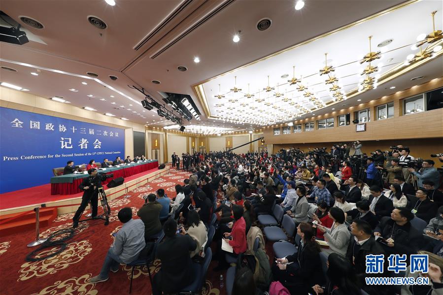 （兩會）（4）政協(xié)委員談優(yōu)化營商環(huán)境、促進民營經濟高質量發(fā)展
