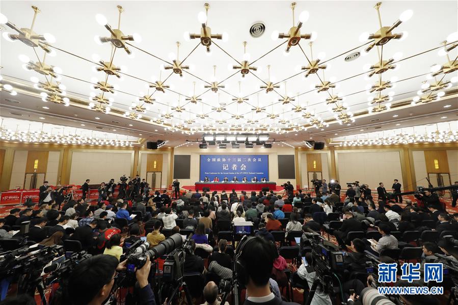 （兩會(huì)·XHDW）（9）政協(xié)委員談優(yōu)化營(yíng)商環(huán)境、促進(jìn)民營(yíng)經(jīng)濟(jì)高質(zhì)量發(fā)展