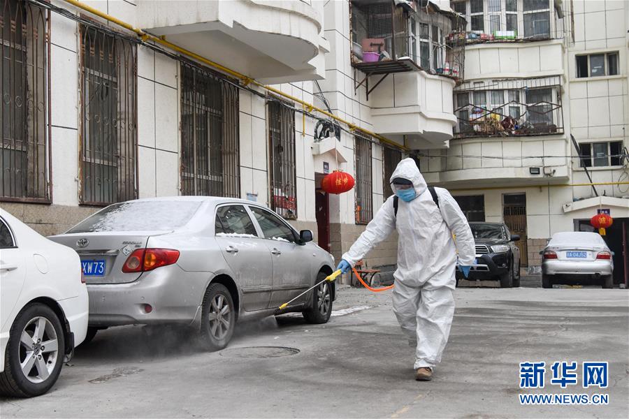 （聚焦疫情防控·圖文互動）（3）“我們多跑跑，居民更安全”——直擊新疆基層社區(qū)疫情防控