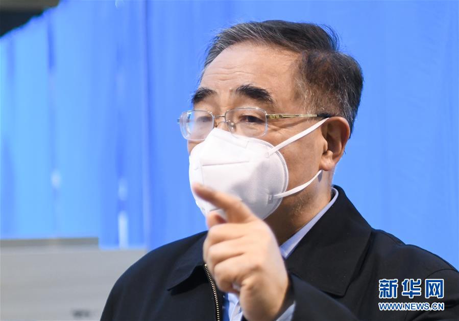 （聚焦疫情防控·圖文互動）（2）“治療輕癥患者中西醫(yī)結合很有效，不鼓勵人人吃藥來預防”——專訪中國工程院院士、天津中醫(yī)藥大學校長張伯禮