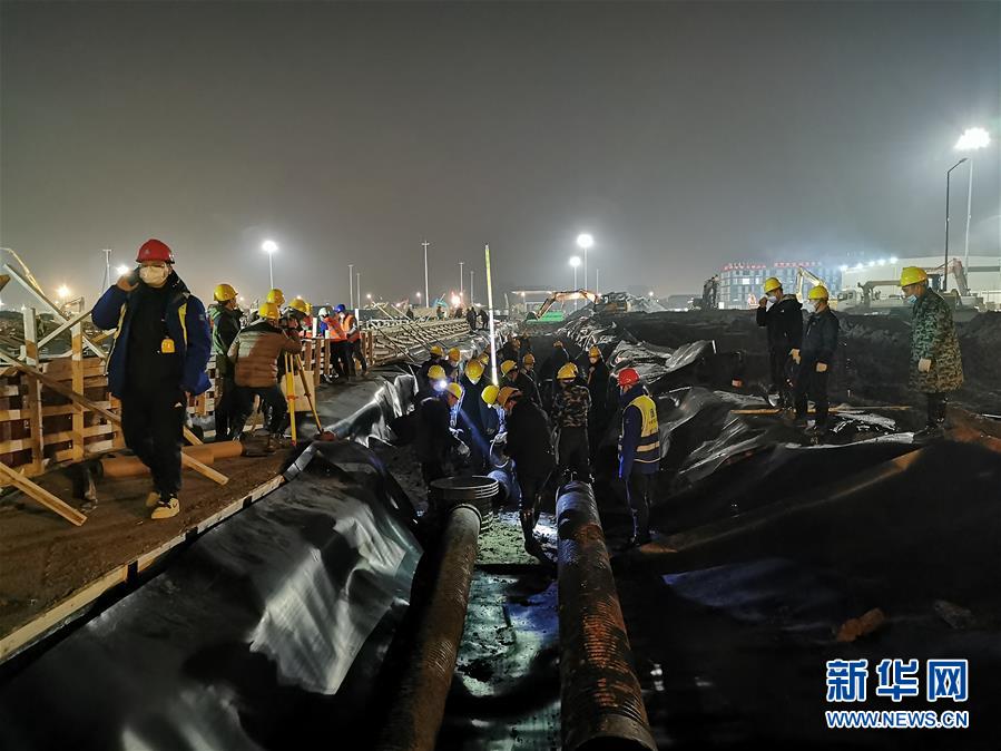 （一線抗疫群英譜·圖文互動）（3）羅文浩：“女兒，你的名字里有溫暖，有榮光！”
