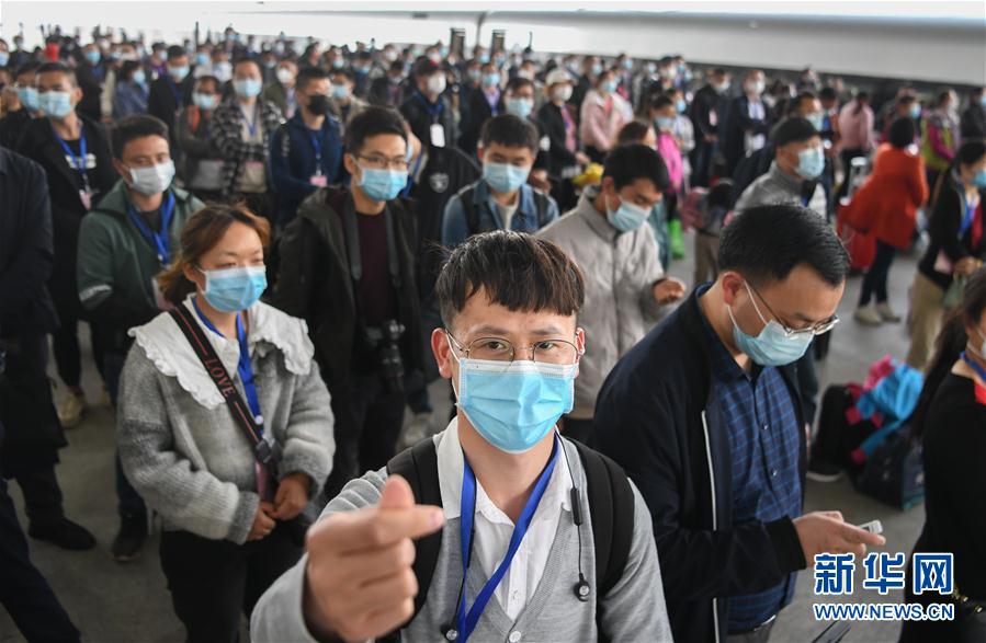 （新華全媒頭條·圖文互動）（4）春天，匯聚復(fù)蘇的力量——寫在2020年首季中國經(jīng)濟收官之際