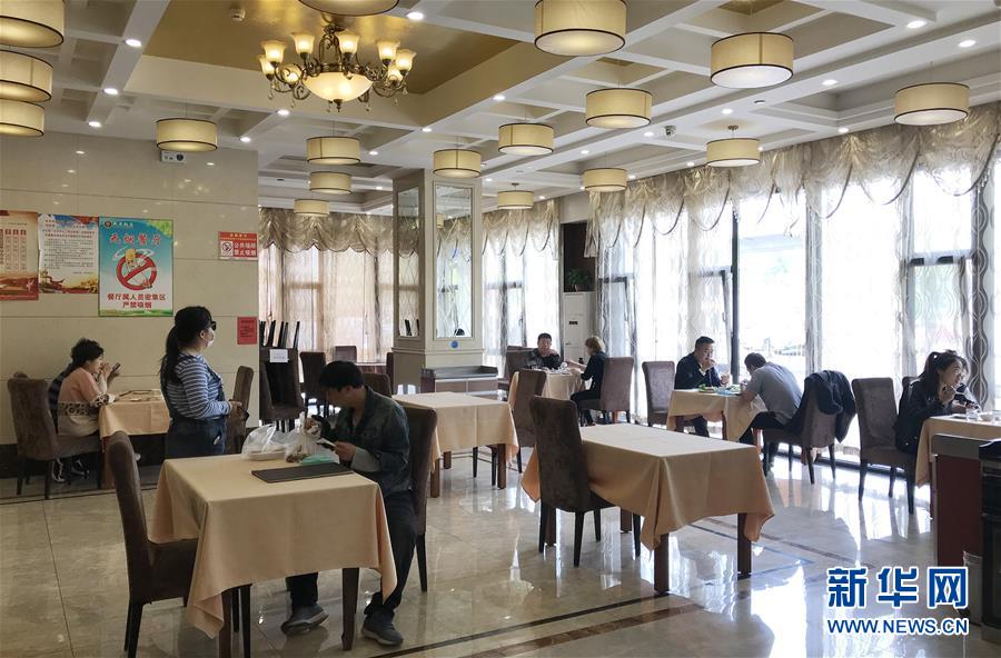 （聚焦復工復產·圖文互動）（1）春暖花開迎客來——天津餐飲業(yè)回暖一線直擊