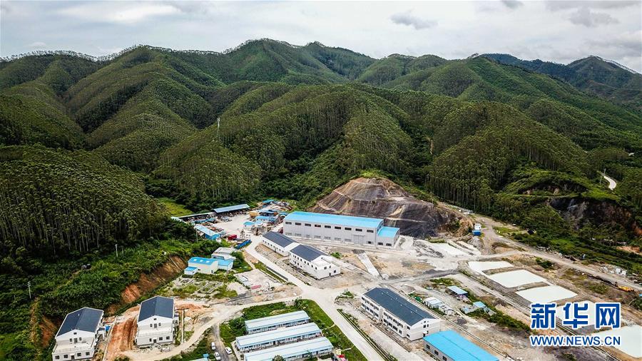 （新華全媒頭條·圖文互動(dòng)）（11）新基建，澎湃中國(guó)經(jīng)濟(jì)新動(dòng)能