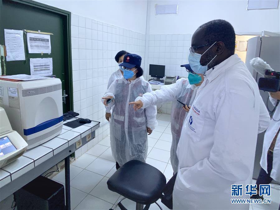 （新華全媒頭條·圖文互動）（13）“始終把人民群眾生命安全和身體健康放在第一位”——中國抗疫彰顯“生命至上、人民至上”理念