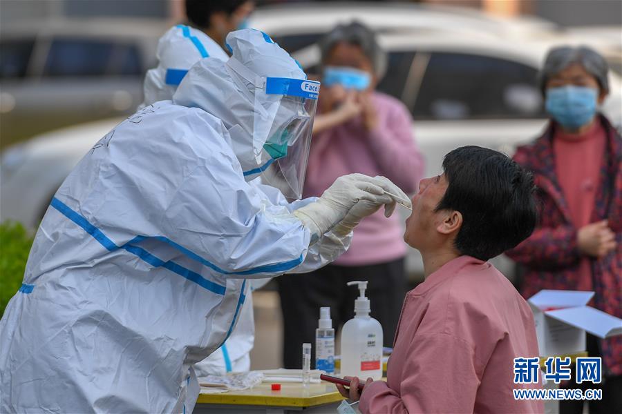 （新華全媒頭條·兩會精神看落實·圖文互動）（5）整體謀劃、系統(tǒng)升級、全面提升——落實全國兩會精神織牢織密公共衛(wèi)生防護網(wǎng)