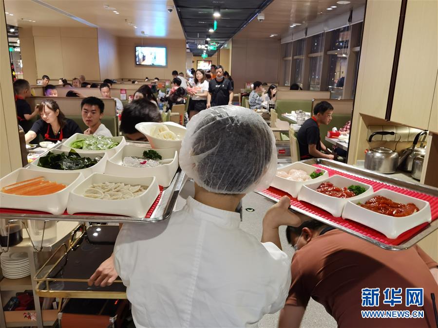 （在習(xí)近平新時(shí)代中國(guó)特色社會(huì)主義思想指引下——新時(shí)代新作為新篇章·習(xí)近平總書(shū)記關(guān)切事·圖文互動(dòng)）（2）珍惜盤中餐，狠剎浪費(fèi)風(fēng)——各地積極行動(dòng)堅(jiān)決制止餐飲浪費(fèi)