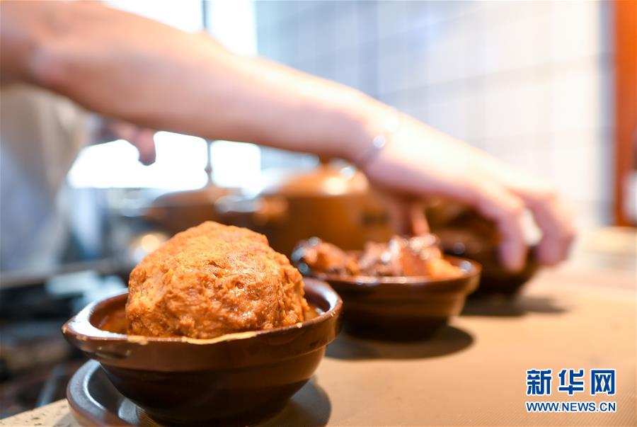 （在習(xí)近平新時(shí)代中國(guó)特色社會(huì)主義思想指引下——新時(shí)代新作為新篇章·習(xí)近平總書(shū)記關(guān)切事·圖文互動(dòng)）（7）珍惜盤中餐，狠剎浪費(fèi)風(fēng)——各地積極行動(dòng)堅(jiān)決制止餐飲浪費(fèi)