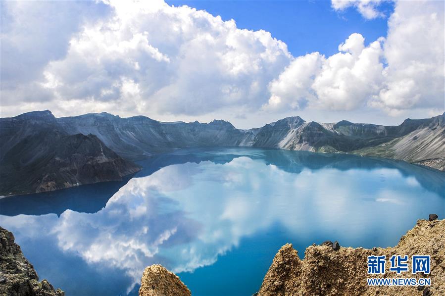 （新華全媒頭條·走向我們的小康生活·圖文互動）（9）黑土地上是我家——在吉林，一瞥中國東北鄉(xiāng)村美麗未來