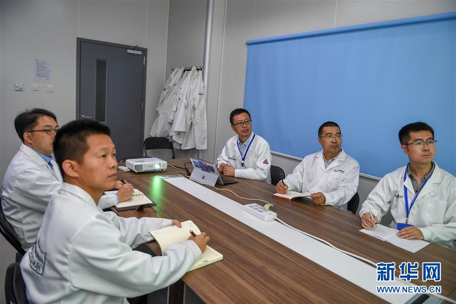 （在習(xí)近平新時(shí)代中國(guó)特色社會(huì)主義思想指引下——新時(shí)代新作為新篇章·習(xí)近平總書(shū)記關(guān)切事·圖文互動(dòng)）（1）終不悔為國(guó)為民，攀高峰只爭(zhēng)朝夕——來(lái)自科學(xué)家們的動(dòng)人故事
