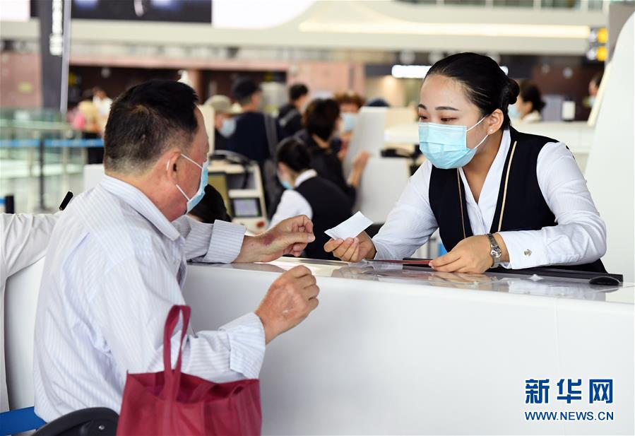 （社會(huì)）（6）北京大興國際機(jī)場(chǎng)旅客吞吐量首破1000萬人次