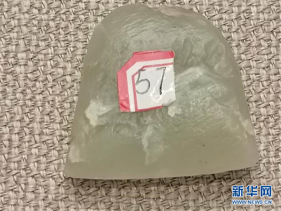（文化視點·聽文物講故事·圖文互動）（1）豪橫！古人扛著玉斧在羅布泊打獵