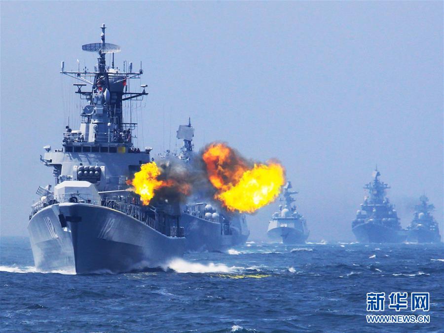 （新華全媒頭條·圖文互動）（8）沿著中國特色強軍之路闊步前進——黨中央、中央軍委領(lǐng)導(dǎo)推進國防和軍隊建設(shè)70年紀(jì)實