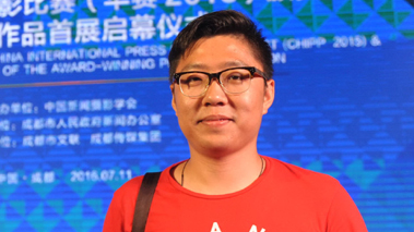 四川分社薛玉斌：大熊貓，我的專(zhuān)屬模特