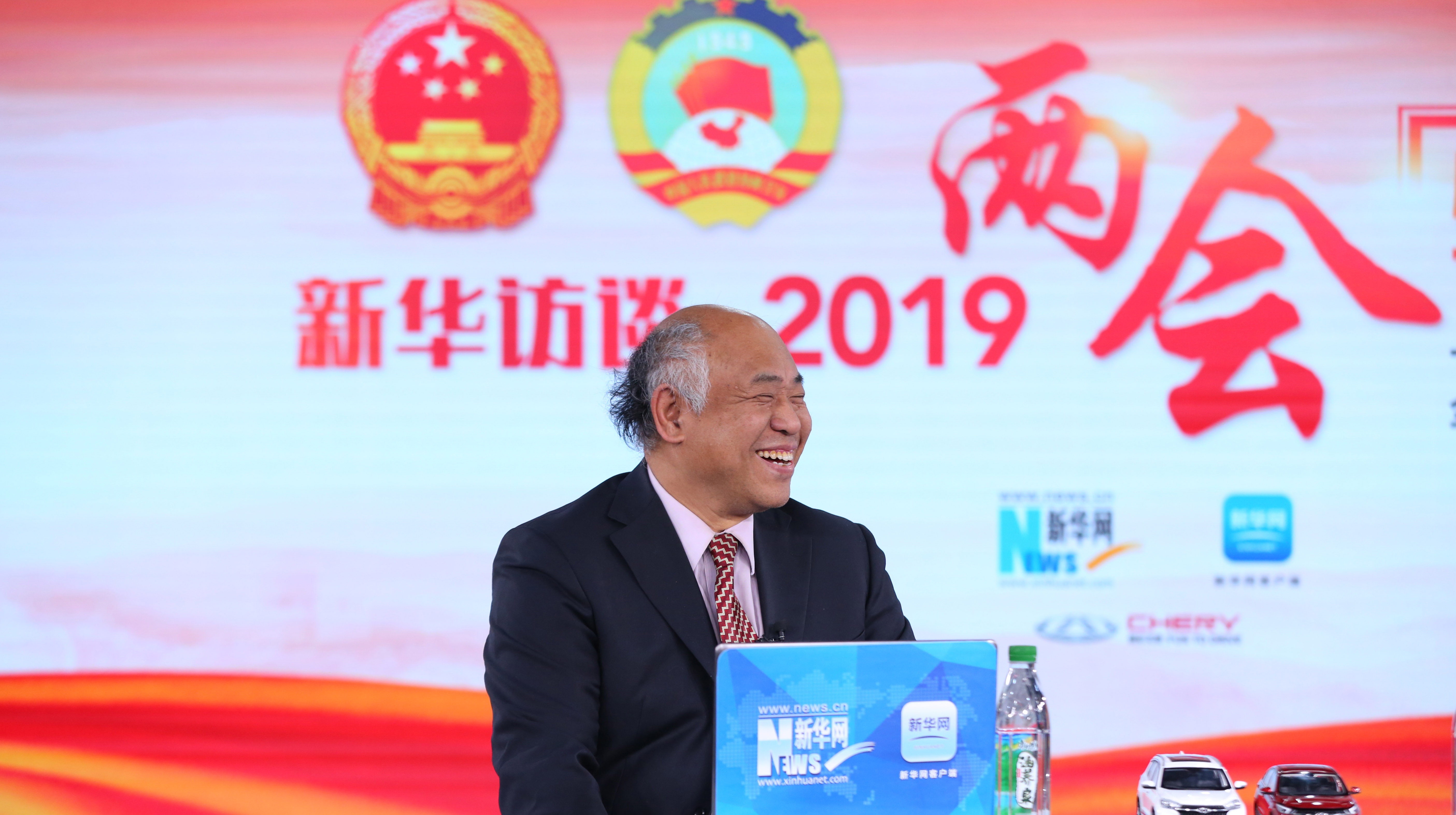 楊宜勇：宏觀調(diào)控首次將就業(yè)與財(cái)政、貨幣政策工具并列