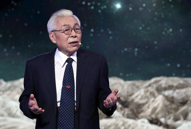 雖然已經(jīng)84歲了，但我還會加倍努力。