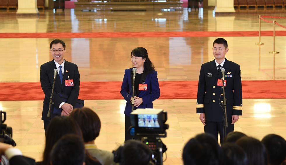 孟祥飛、李媛、曹先建接受采訪