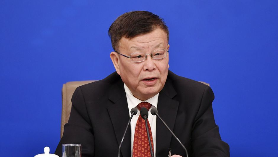 全國政協(xié)常委、副秘書長（兼）、提案委員會(huì)副主任，九三學(xué)社中央副主席 賴明