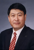 王振國(guó)：首屆“中國(guó)十大杰出青年“、北京振國(guó)腫瘤研究中心主任