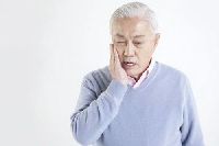 【健康解碼】牙疼的時(shí)候喝冰啤酒會(huì)緩解牙痛嗎？