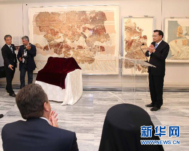 6月21日，國務院總理李克強與希臘總理薩馬拉斯共同出席希臘伊拉克利翁博物館新館開館儀式并發(fā)表講話。 新華社記者 龐興雷 攝 