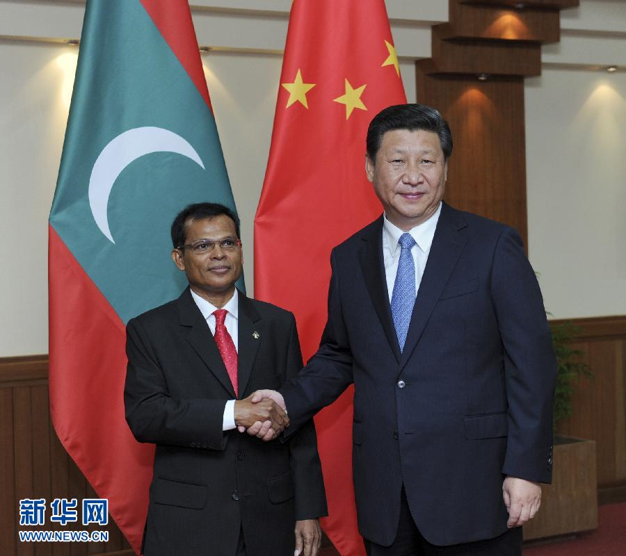 9月15日，國家主席習(xí)近平在馬累會(huì)見馬爾代夫議長馬斯赫。新華社記者 張鐸 攝