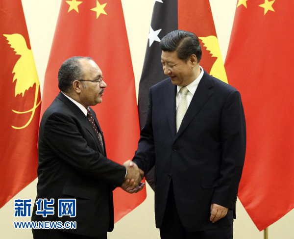 11月22日，國家主席習(xí)近平在斐濟(jì)楠迪會(huì)見巴布亞新幾內(nèi)亞總理奧尼爾。 新華社記者姚大偉攝 