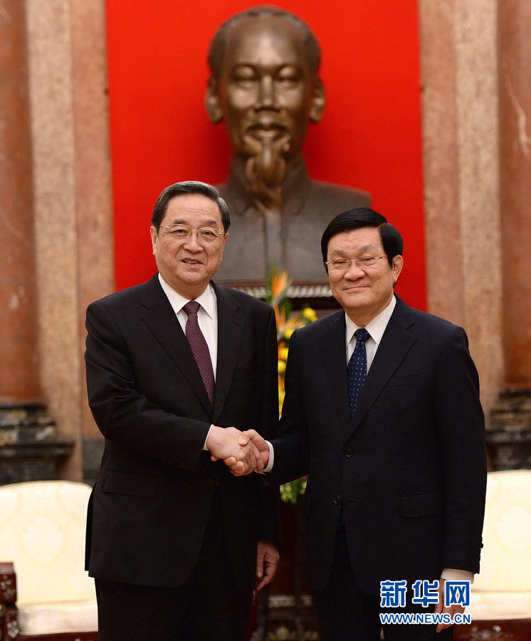 12月25日至27日，中共中央政治局常委、全國政協(xié)主席俞正聲對越南進行正式訪問。這是12月26日，俞正聲在河內(nèi)會見越南國家主席張晉創(chuàng)。 新華社記者馬占成攝