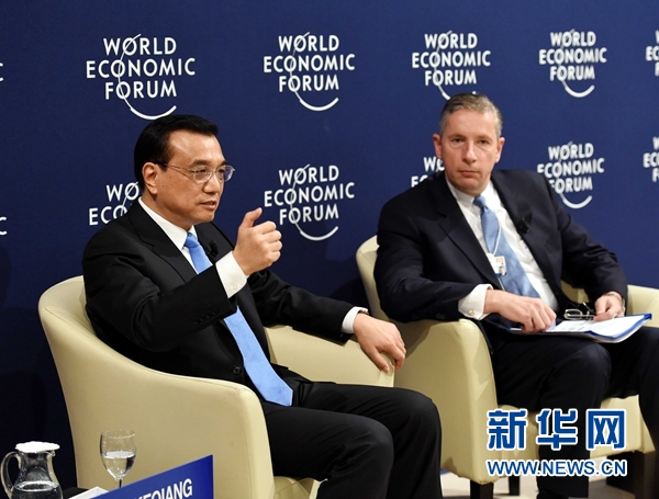 1月21日，中國國務院總理李克強在瑞士達沃斯出席與世界經濟論壇國際工商理事會代表對話會。 新華社記者 饒愛民 攝