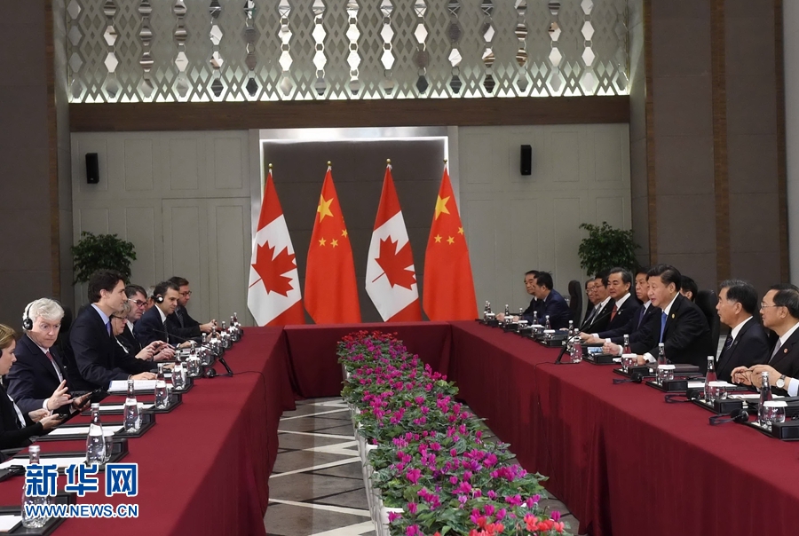 11月16日，國家主席習(xí)近平在土耳其安塔利亞會(huì)見加拿大總理特魯多。 新華社記者 饒愛民 攝