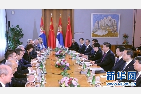 6月18日，國家主席習近平在貝爾格萊德同塞爾維亞總統(tǒng)尼科利奇舉行會談。 新華社記者 馬占成 攝