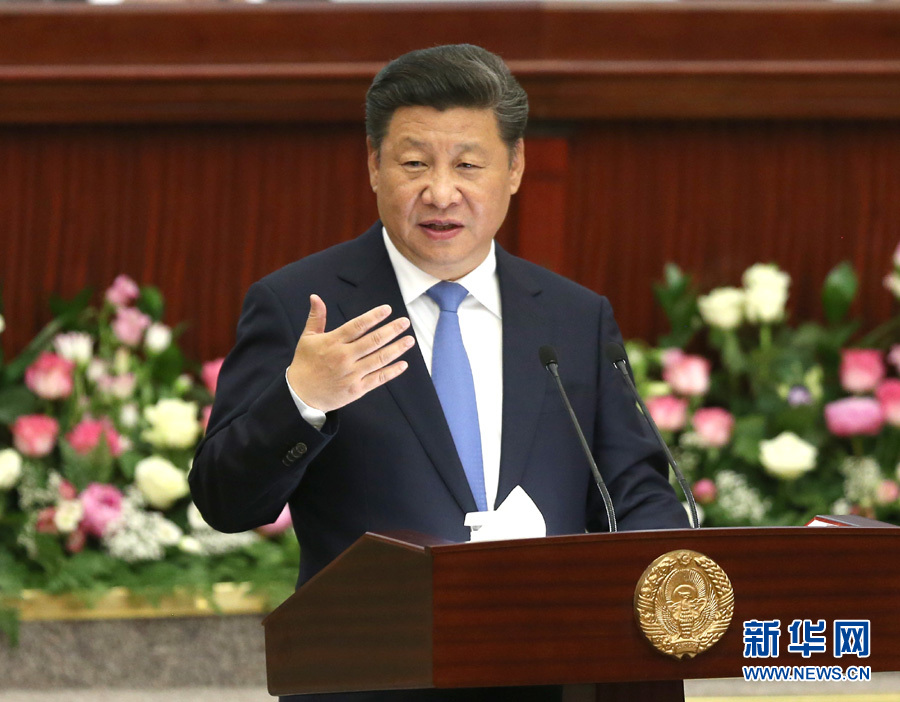 6月22日，國(guó)家主席習(xí)近平在塔什干烏茲別克斯坦最高會(huì)議立法院發(fā)表題為《攜手共創(chuàng)絲綢之路新輝煌》的重要演講。 新華社記者馬占成攝