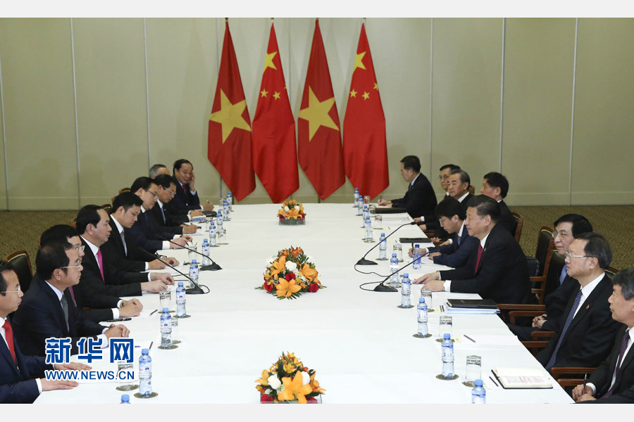11月19日，國(guó)家主席習(xí)近平在利馬會(huì)見越南國(guó)家主席陳大光。新華社記者 龐興雷 攝 